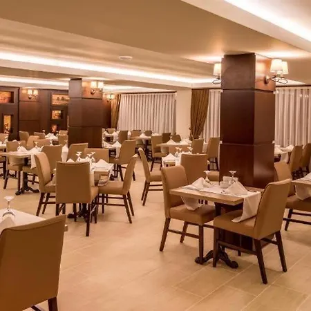 Trikomo Rooms Inn